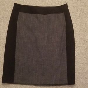 Navy block pencil skirt